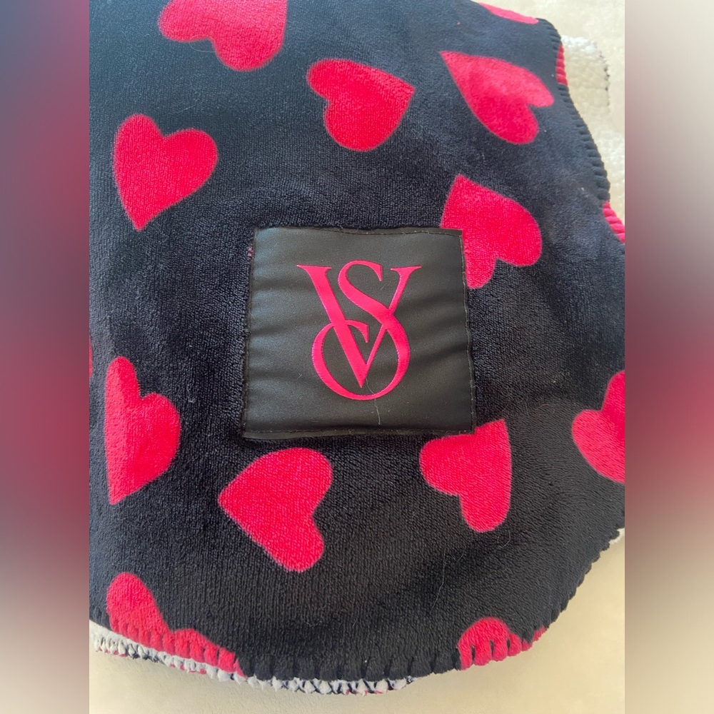 Victoria's Secret Black Blanket with Pink Hearts